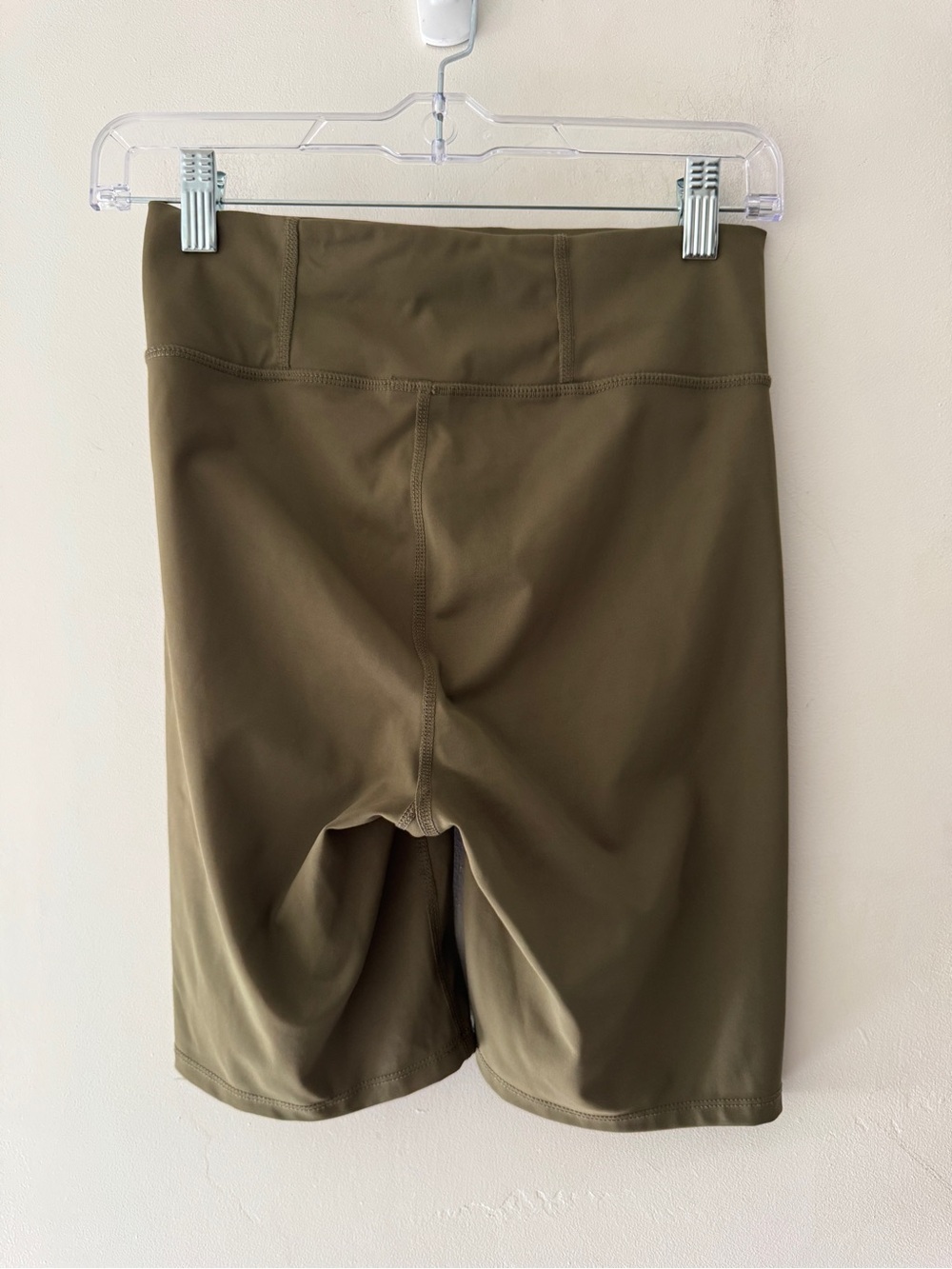 Madewell MWL High Rise 7" Olive Green Biker Shorts - Picture 4 of 7